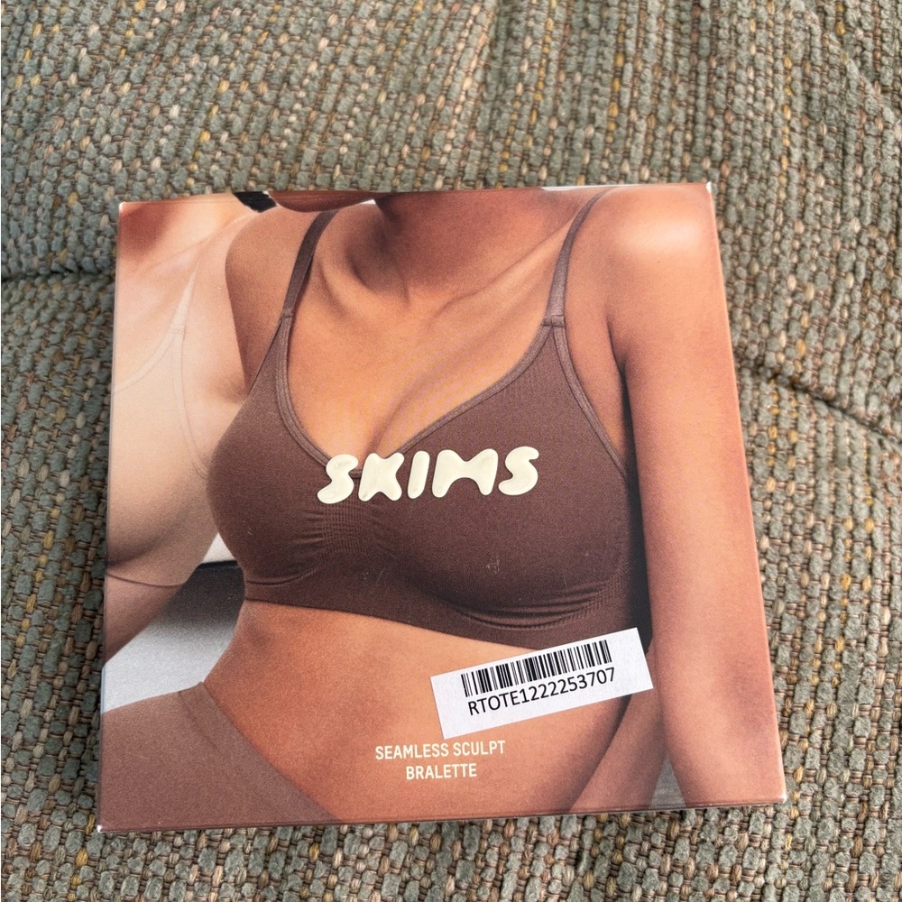 SKIMS Seamless Sculpt Bralette NEW